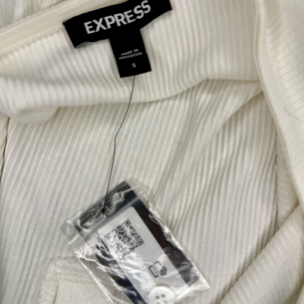 Express Ivory Ribbed Halter Bodysuit - Picture 3 of 3